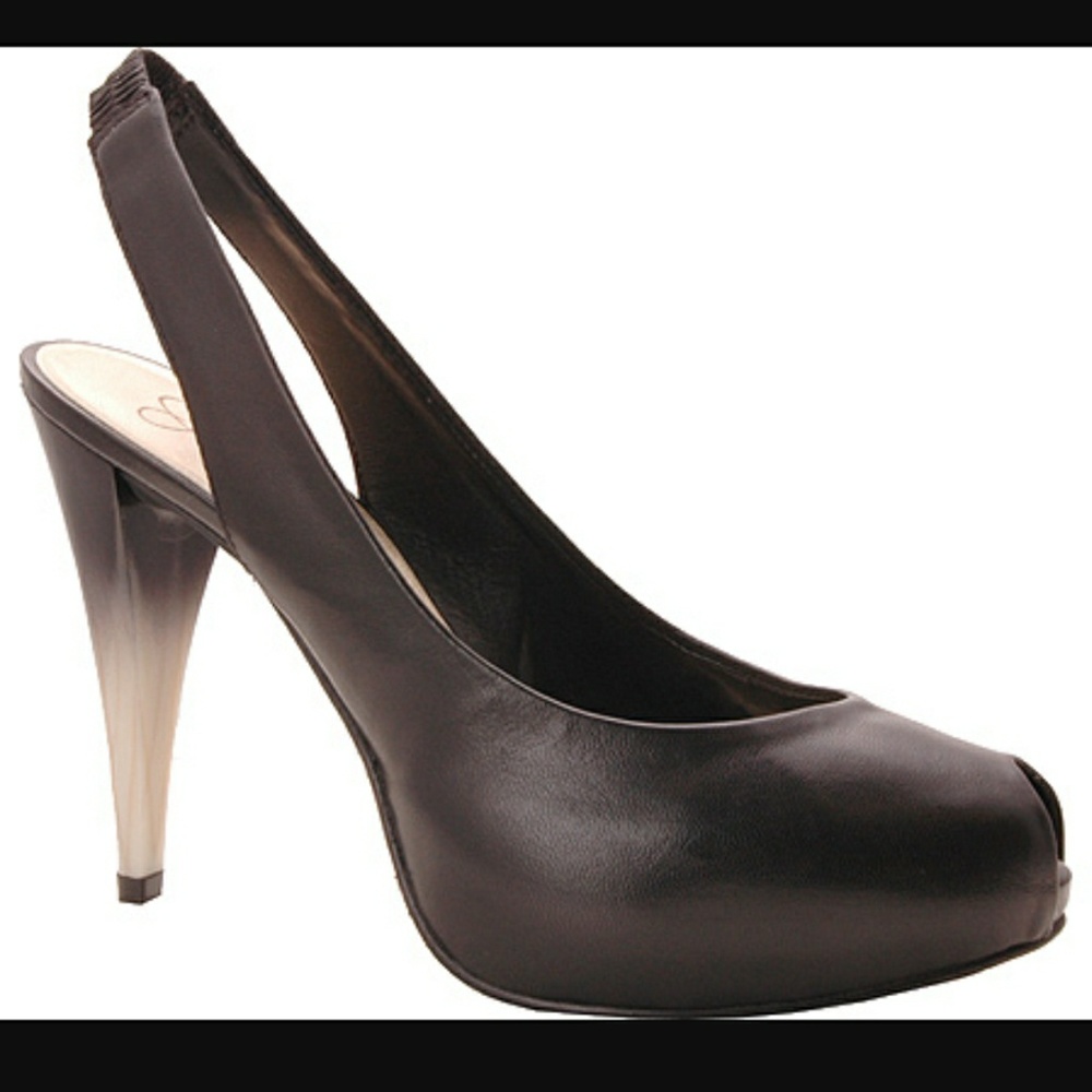 Jessica Simpson peep toe platform pump